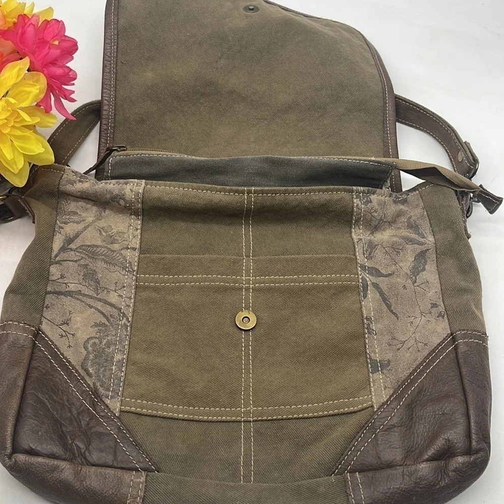 Myra 100% Handmade Messenger Type Upcycled Bag Canvas and Leather MCB4685M